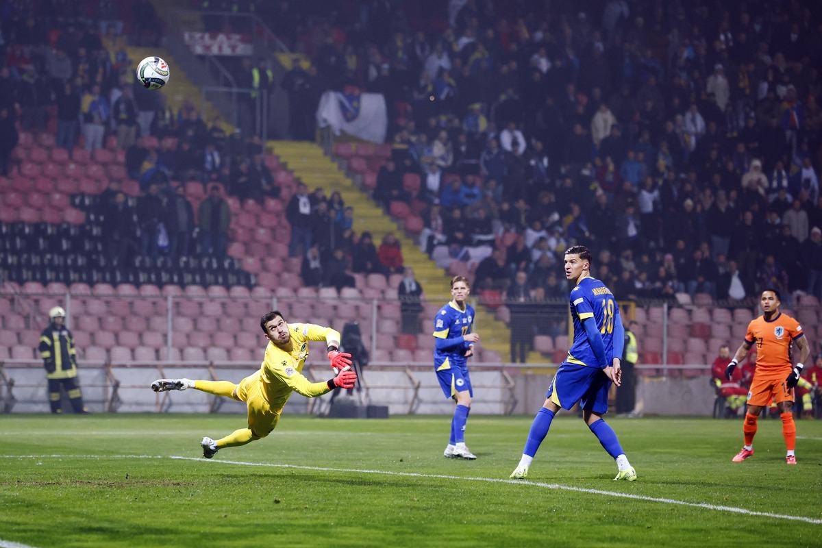 琼斯展现出 琼斯展现出