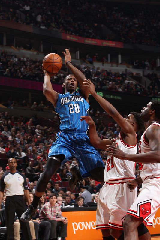 强突篮下和 强突篮下和