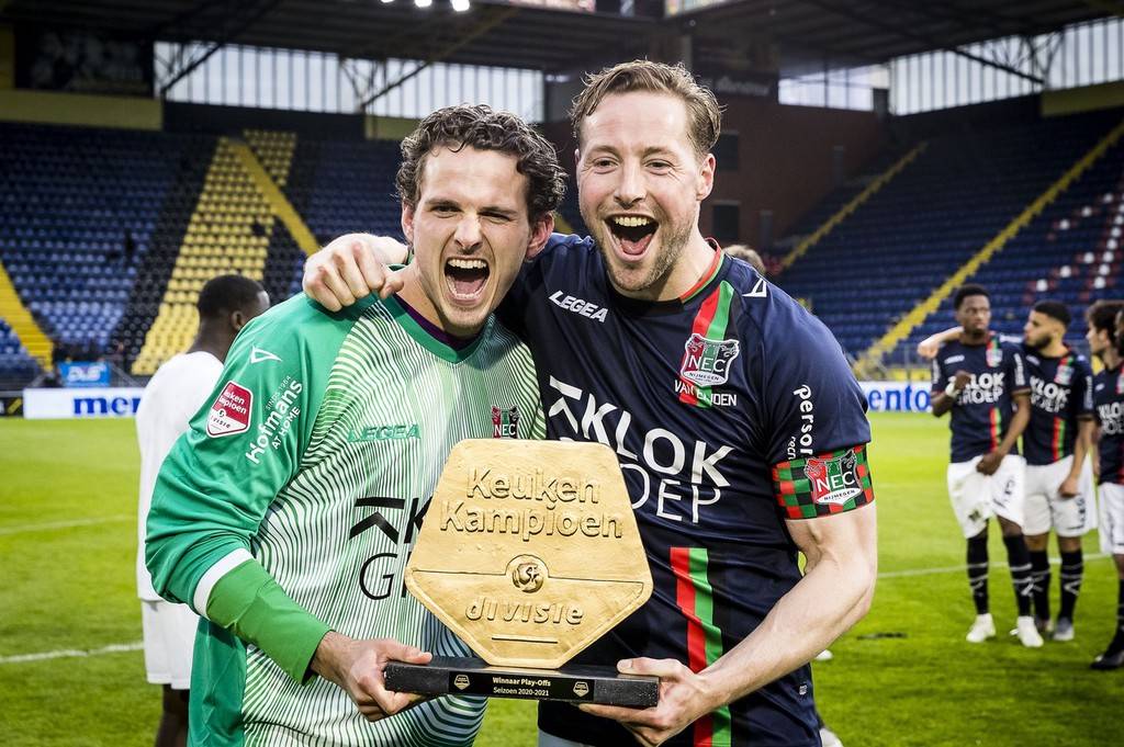 球迷们期待 球迷们期待