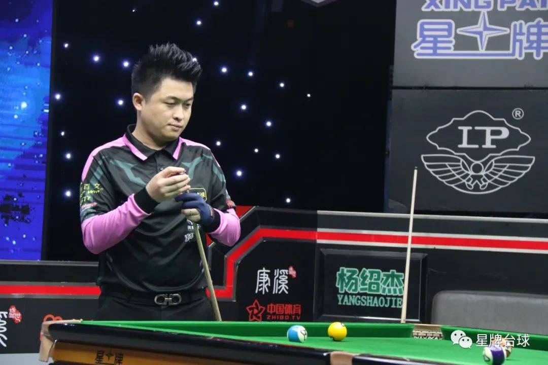 埃拉在这两 埃拉在这两